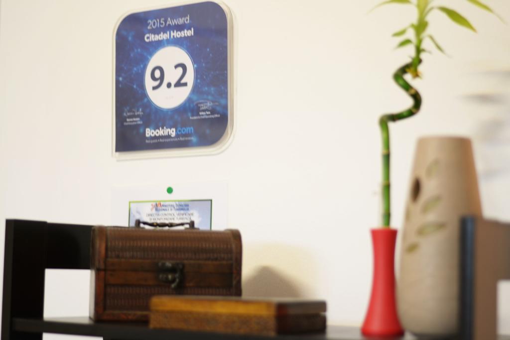 Citadel Hostel Alba Iulia Esterno foto